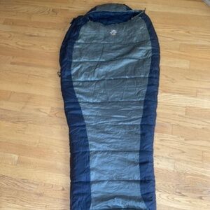Thermolite Sleeping bag Sierra designs established 1965